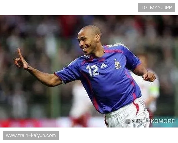 足球队球星身高标准解析与各位置理想身高要求分析